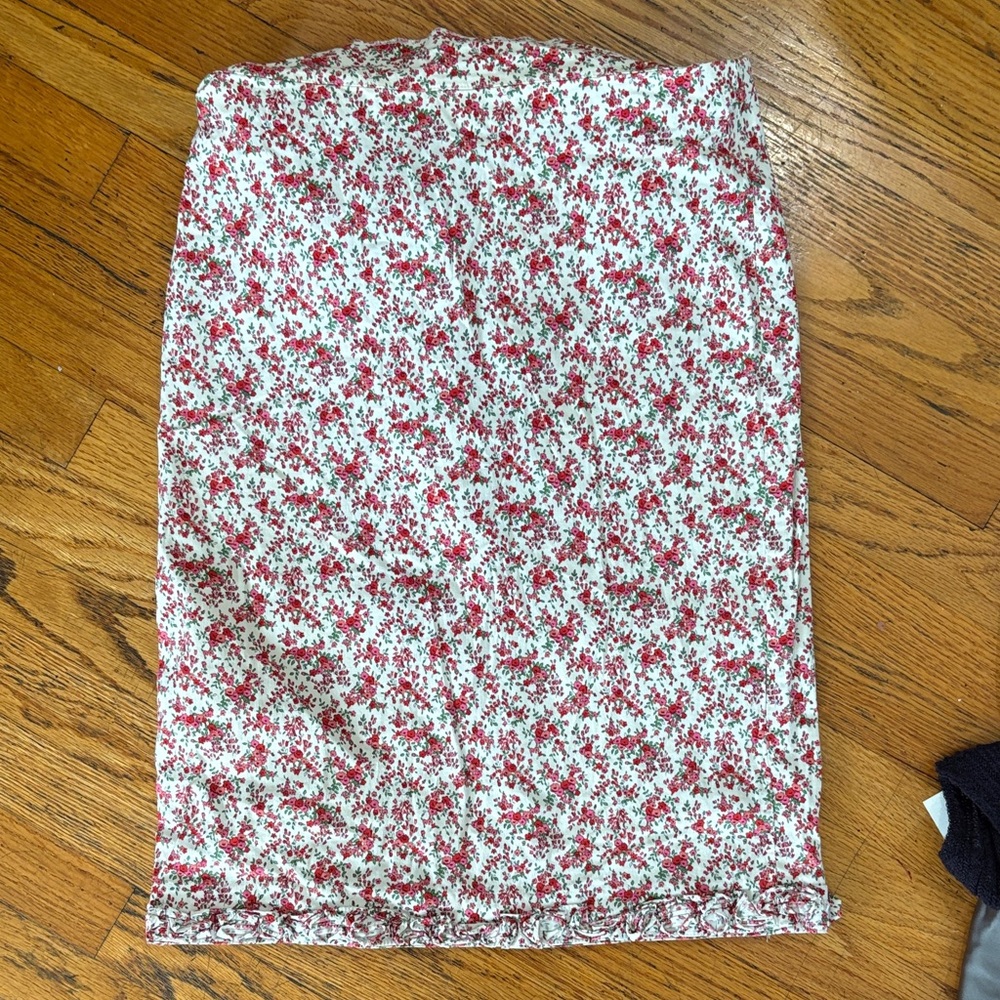 Ralph Lauren Black Label Red and White Floral Pencil Skirt